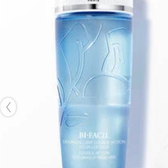 LANCÔME BI-FACIL MAKEUP REMOVER
NON-OILY INSTANT EYE MAKEUP REMOVER. - Picture 4 of 5